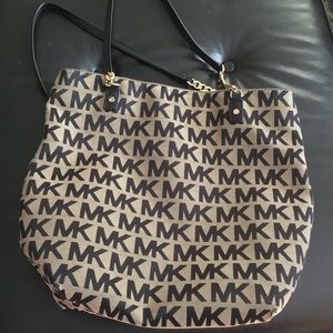 Michael Kor’s handbag